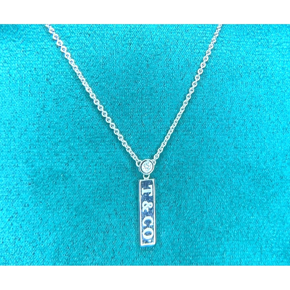 VTG. TIFFANY &CO. LOGO ON Women's 18K White Gold Natural Diamond Bar 16"Necklace